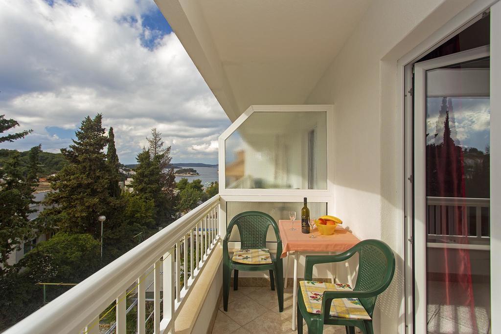 Apartments Julija Hvar Zewnętrze zdjęcie